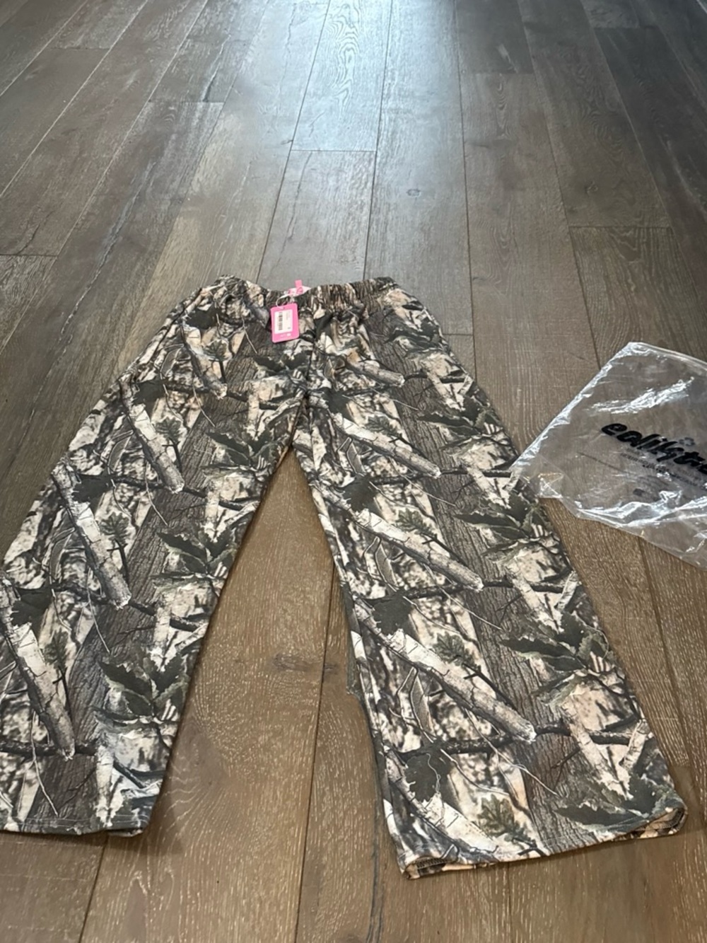 Edikted Kids Camouflage Pants - Gray & Green